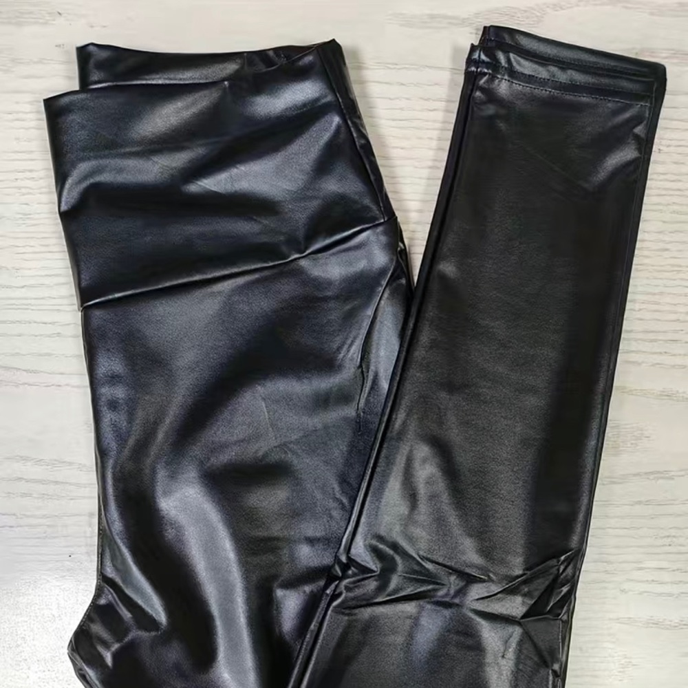 BLACK FAUX LEATHER LEGGINGS SIZE SMALL. BNWT!! - Picture 6 of 8